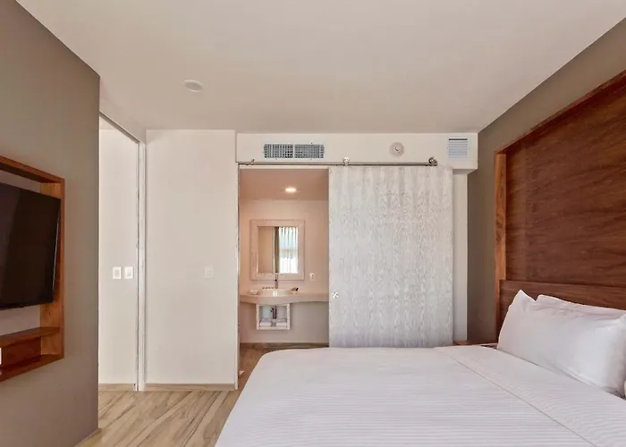 Newport House Playa Boutique Hotel Playa del Carmen