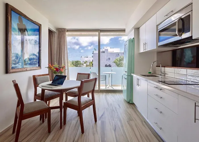 Newport House Playa Boutique Playa del Carmen